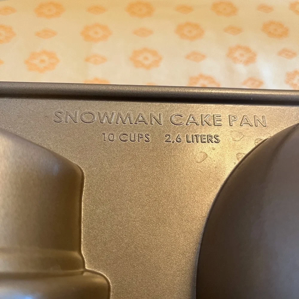 Nordic Ware Snowman Cake Pan